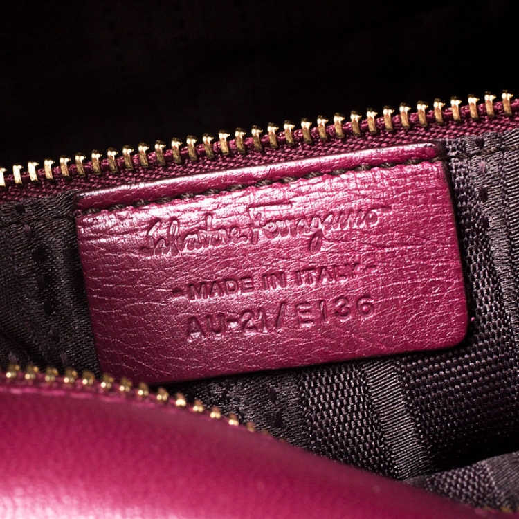 Pre Owned Salvatore Ferragamo Burgundy Micro Quilted Vara Chain Shoulder Bag
