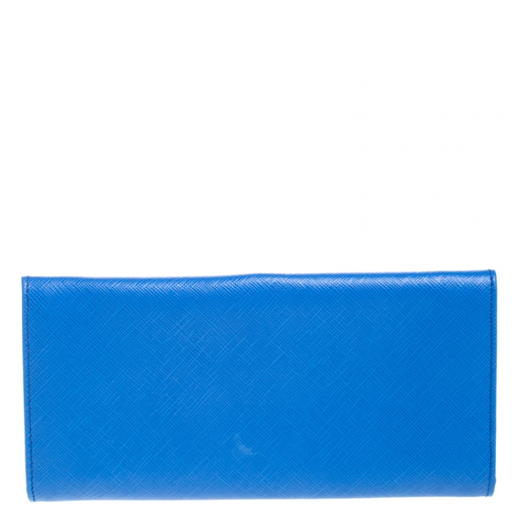Pre Owned Salvatore Ferragamo Blue Leather Gancio Clasp Continental Wallet