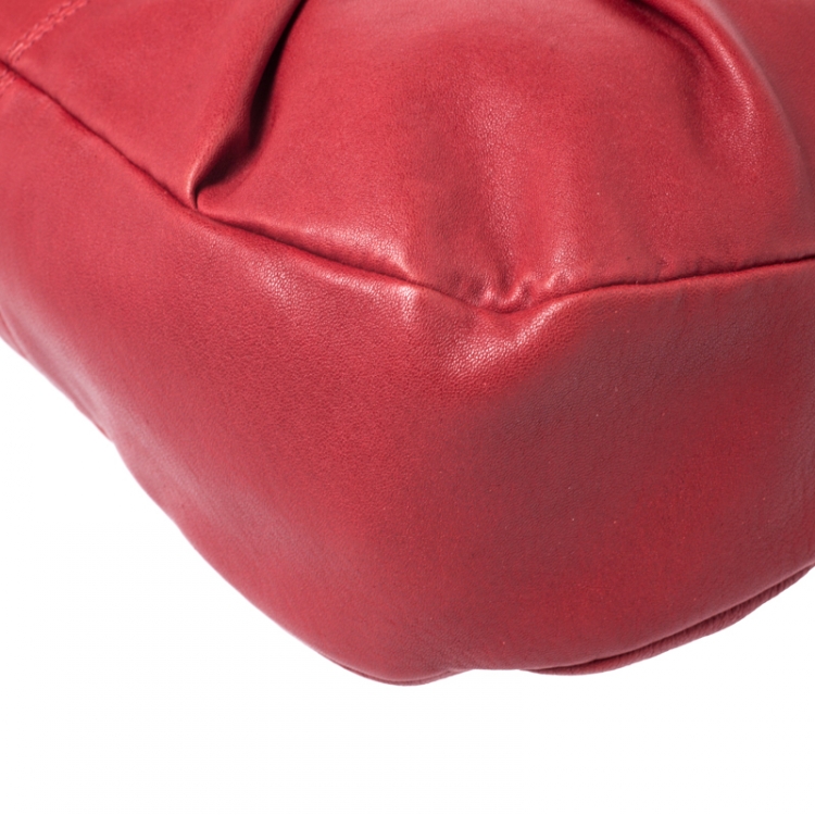 Pre Owned Salvatore Ferragamo Red Leather Miss Vara Guisy Hobo