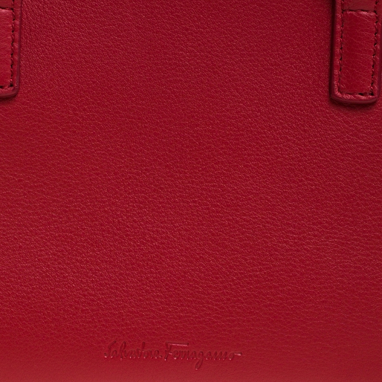 مملوكة مسبقًا Salvatore Ferragamo Red Leather Mini Foulard Tote