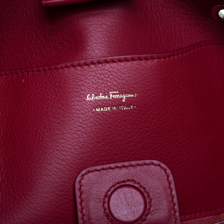 مملوكة مسبقًا Salvatore Ferragamo Red Leather Mini Foulard Tote