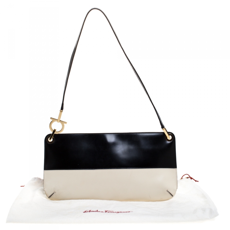 Pre Owned Salvatore Ferragamo Black/Cream Patent Leather Shoulder Bag