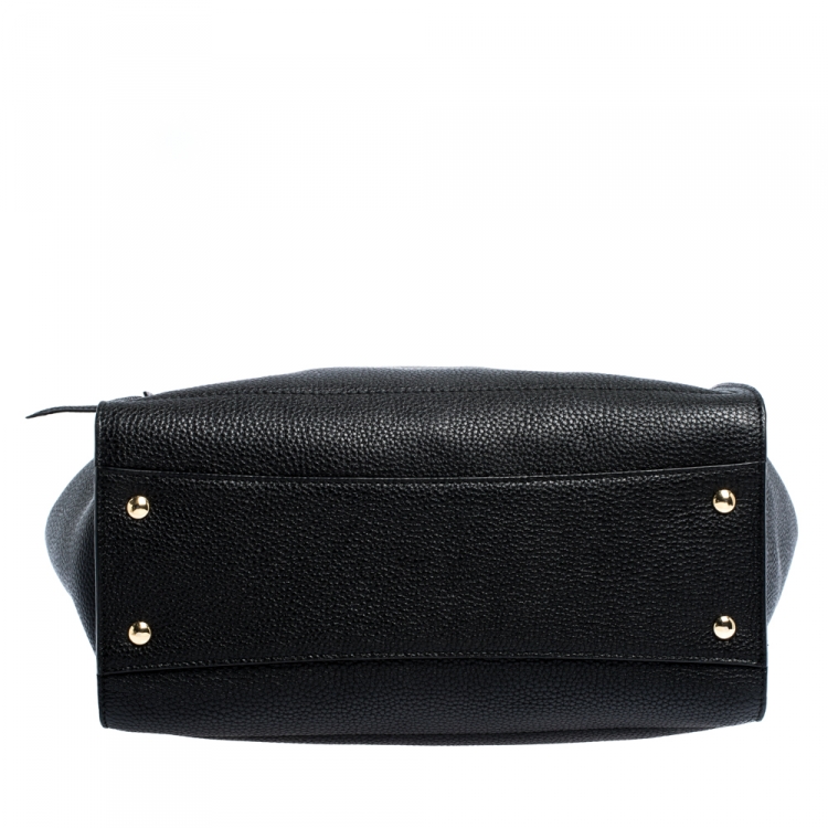 Pre Owned Salvatore Ferragamo Black Pebbled Leather Medium Amy Tote Bag
