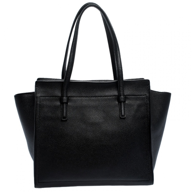Pre Owned Salvatore Ferragamo Black Pebbled Leather Medium Amy Tote Bag