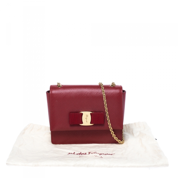 Pre Owned Salvatore Ferragamo Red Leather Bow Flap Chain Shoulder Bag
