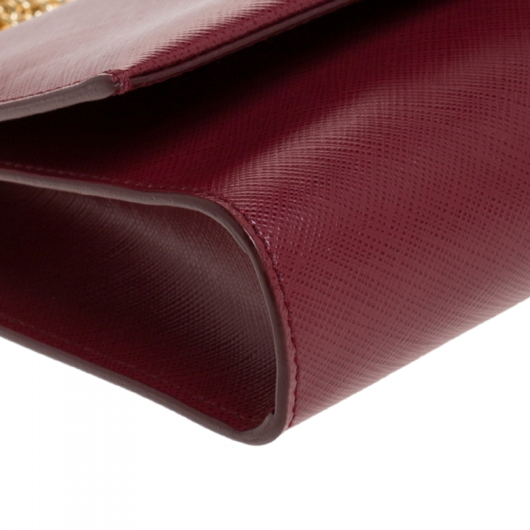 مملوكة مسبقًا Salvatore Ferragamo Wine Red Leather Vara Bow Chain Shoulder Bag