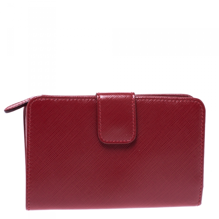 Pre Owned Salvatore Ferragamo Red Leater Gancini French Wallet
