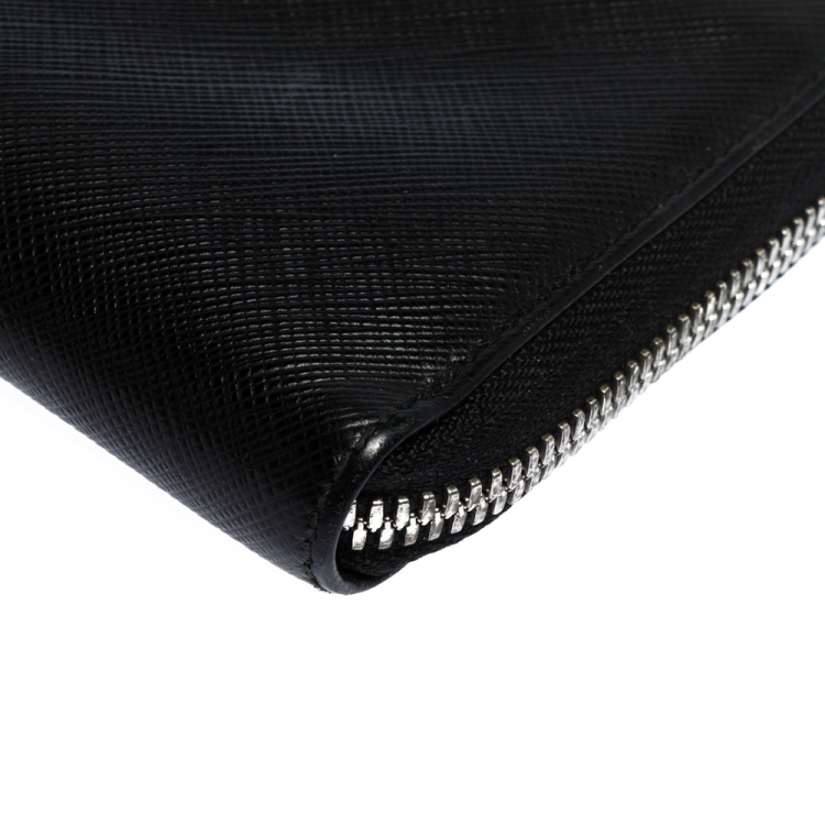 Pre Owned Salvatore Ferragamo Black Leather Double Gancio Zip Around Wallet