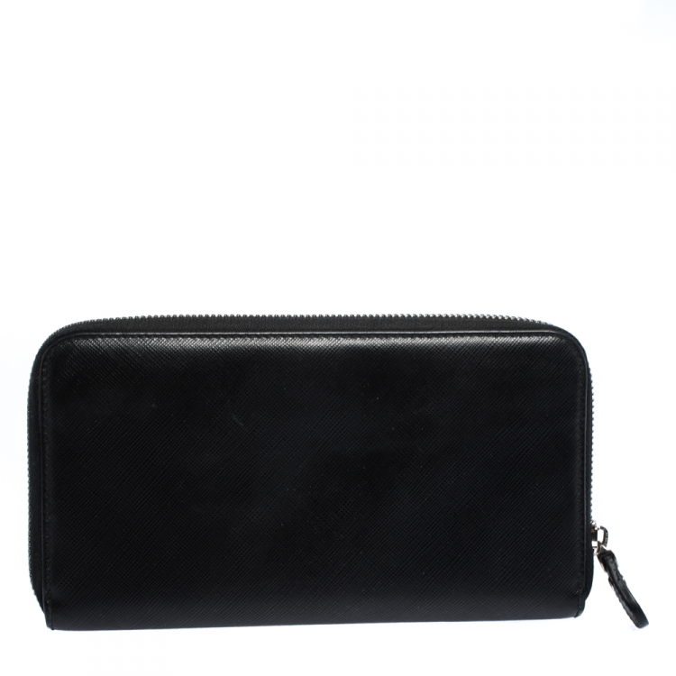 Pre Owned Salvatore Ferragamo Black Leather Double Gancio Zip Around Wallet