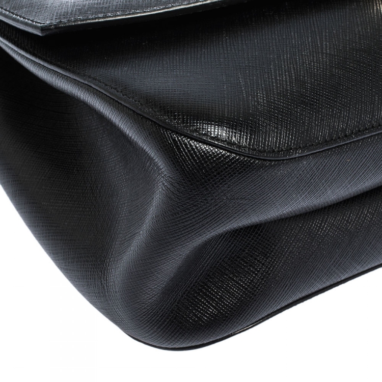 Pre Owned Salvatore Ferragamo Black Leather Flap Shoulder Bag