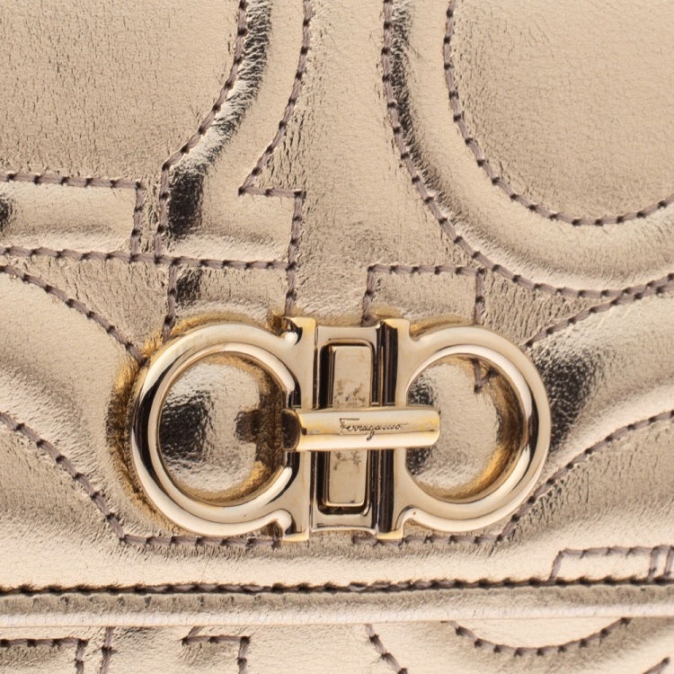 مملوكة مسبقًا Salvatore Ferragamo Metallic Gold Leather Gancini Continental Wallet