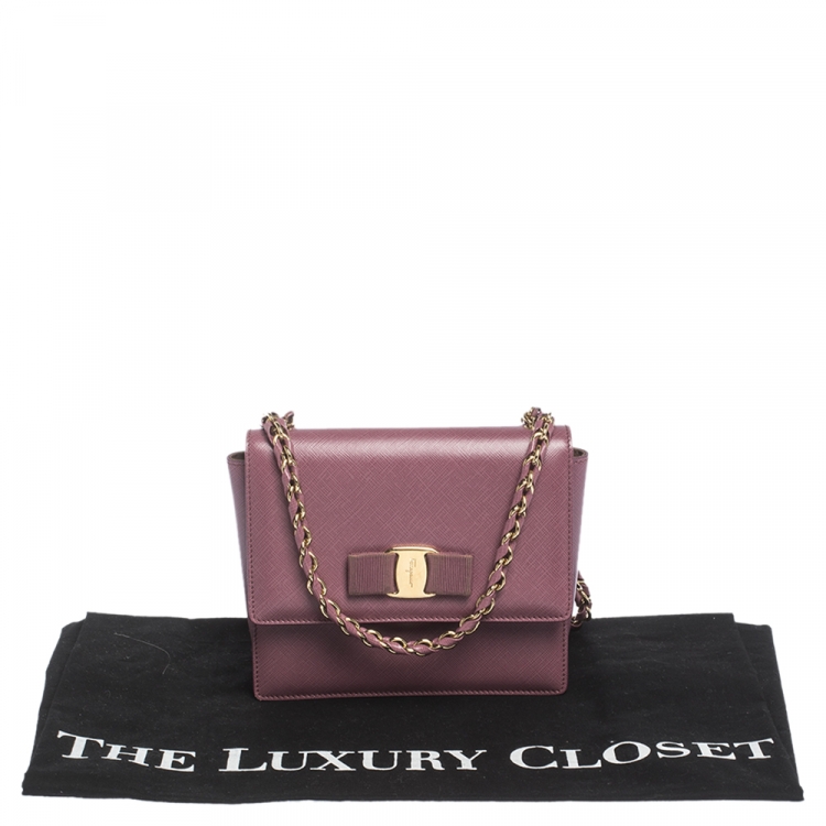 مملوكة مسبقًا Salvatore Ferragamo Old Rose Leather Ginny Shoulder Bag