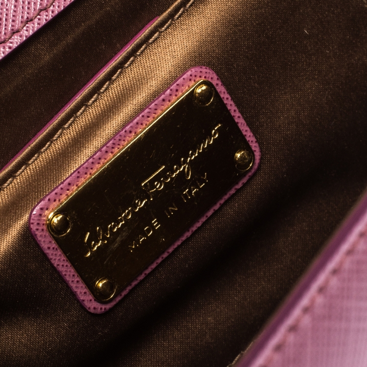 مملوكة مسبقًا Salvatore Ferragamo Old Rose Leather Ginny Shoulder Bag