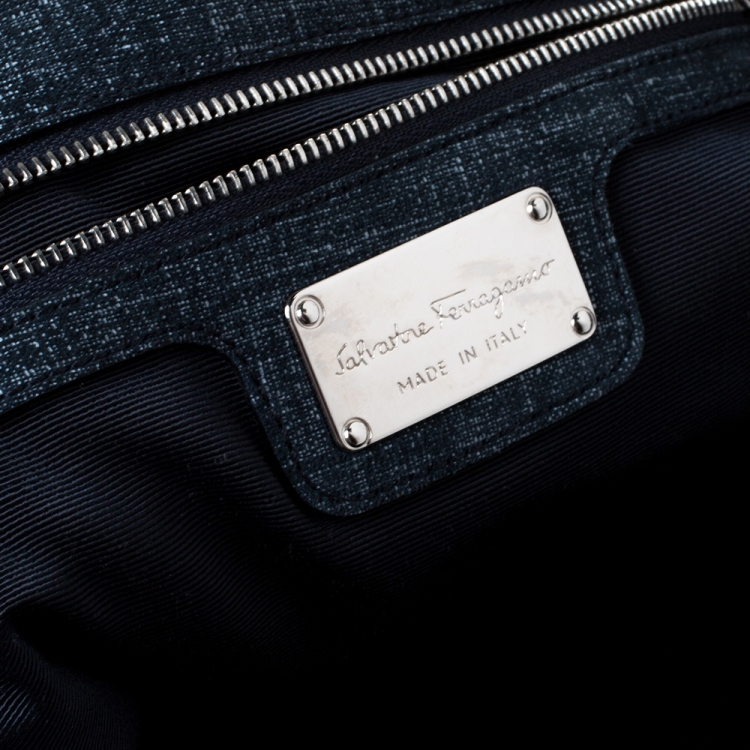 Pre Owned Salvatore Ferragamo Navy Blue Quilted Nubuck Leather Genny Bucket Bag