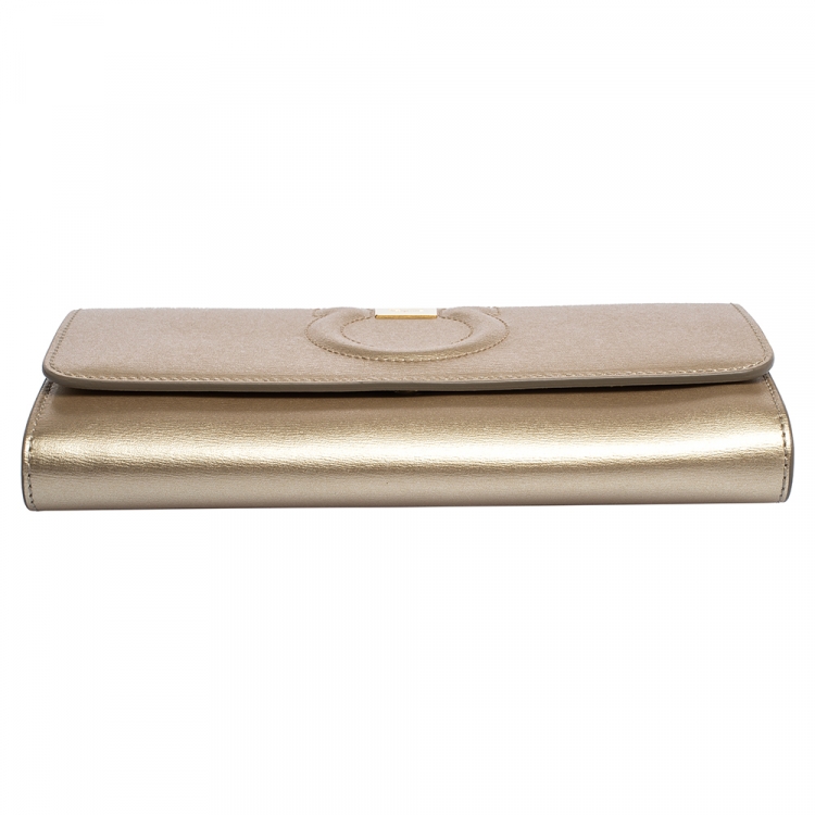 Pre Owned Salvatore Ferragamo Gold Leather Gancini City Wallet on Chain