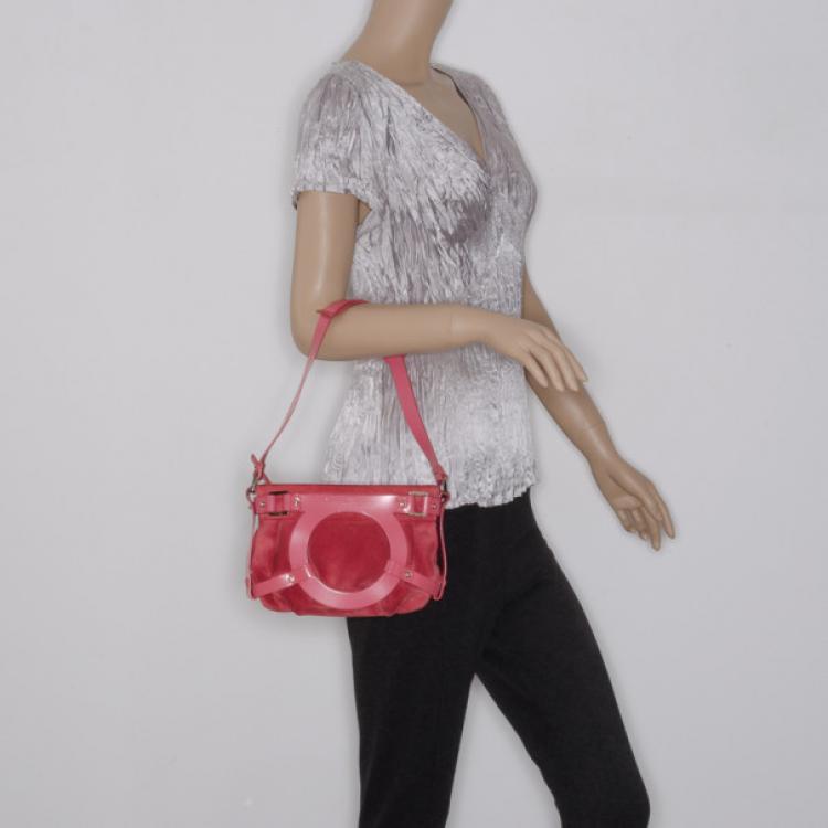 مملوكة مسبقًا Salvatore Ferragamo Fuchsia Suede and Leather Shoulder Bag