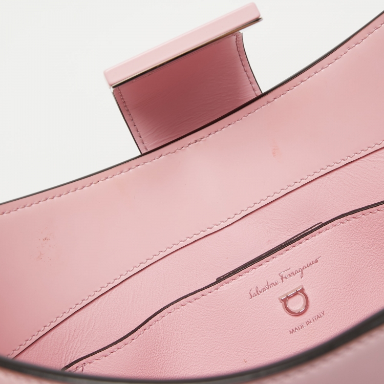 Pre Owned Salvatore Ferragamo Light Pink Leather Trifolio Shoulder Bag