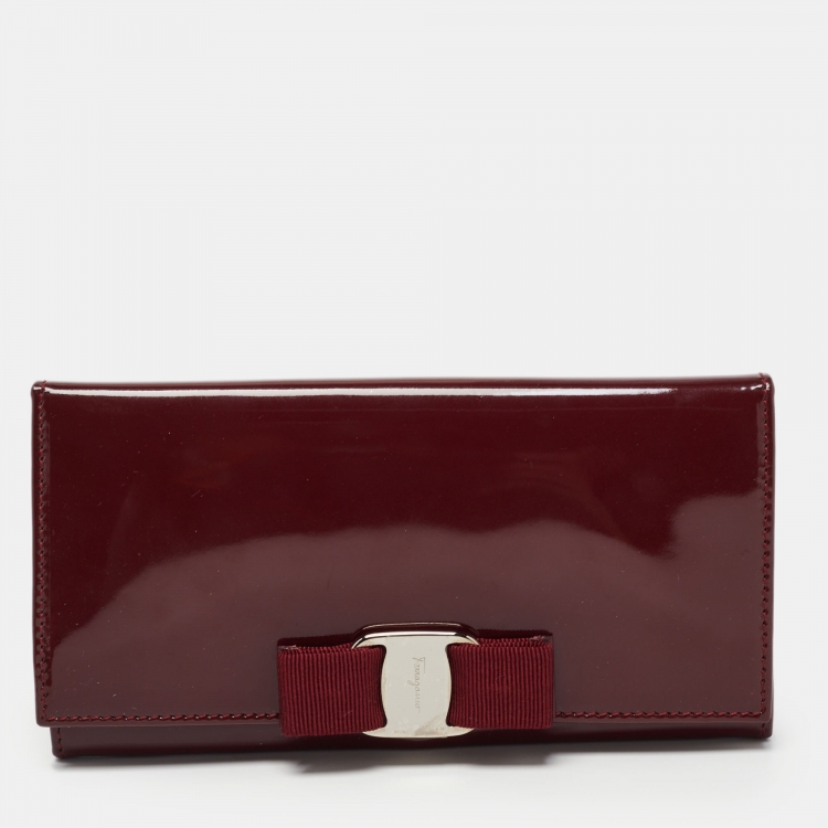 Pre Owned Salvatore Ferragamo Burgundy Patent Leather Vara Bow Continental Wallet