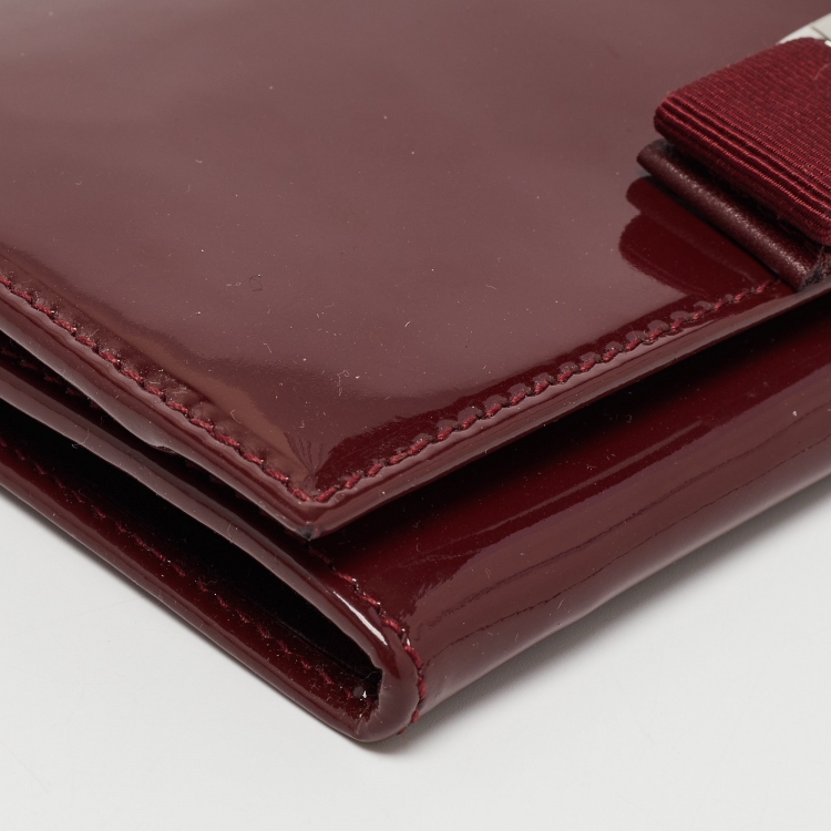 Pre Owned Salvatore Ferragamo Burgundy Patent Leather Vara Bow Continental Wallet
