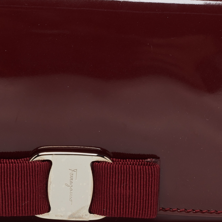 Pre Owned Salvatore Ferragamo Burgundy Patent Leather Vara Bow Continental Wallet