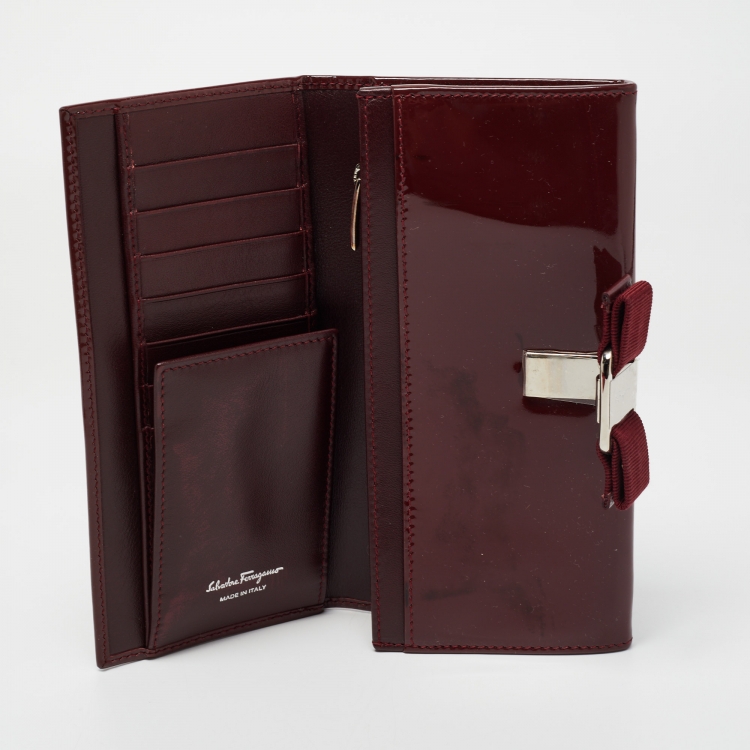 Pre Owned Salvatore Ferragamo Burgundy Patent Leather Vara Bow Continental Wallet