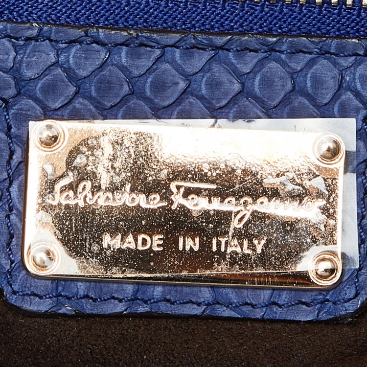 مملوكة مسبقًا Salvatore Ferragamo Blue Python Gancini Satchel