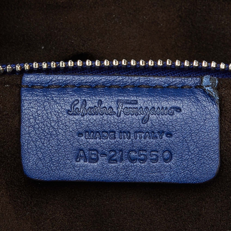 مملوكة مسبقًا Salvatore Ferragamo Blue Python Gancini Satchel