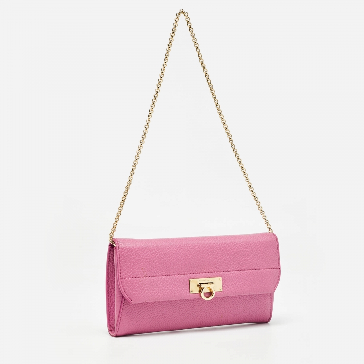 Pre Owned Salvatore Ferragamo Pink Leather Gancio Flap Chain Clutch