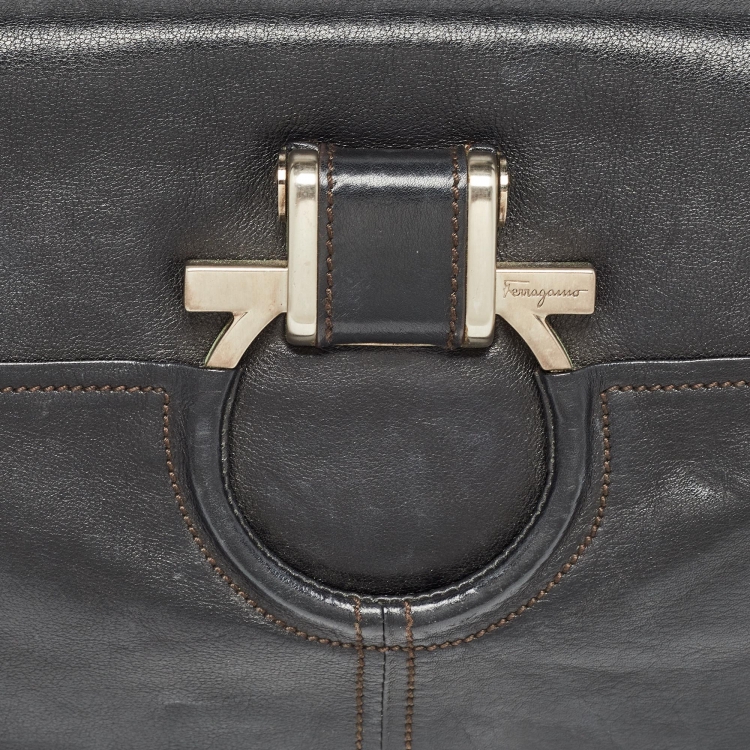 Pre Owned Salvatore Ferragamo Black Leather Oversized Gancini Clutch