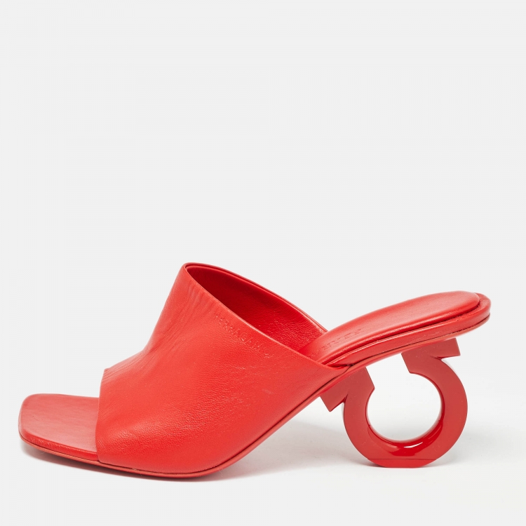 Pre Owned Salvatore Ferragamo Red Leather Open Toe Slide Sandals Size 39.5