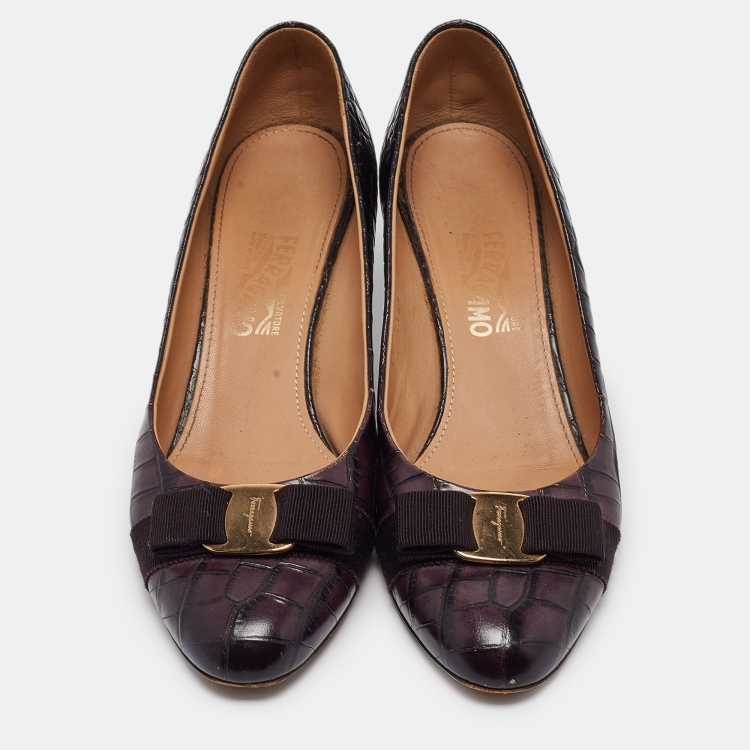 Pre Owned Salvatore Ferragamo Purple Crocodile Vara Bow Pumps Size 40.5