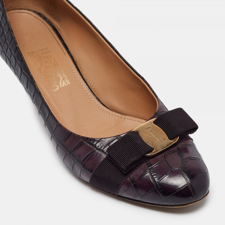 Pre Owned Salvatore Ferragamo Purple Crocodile Vara Bow Pumps Size 40.5