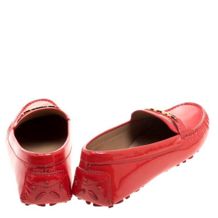 Pre Owned Salvatore Ferragamo Orange Patent Leather Soft moccasins Size 37.5