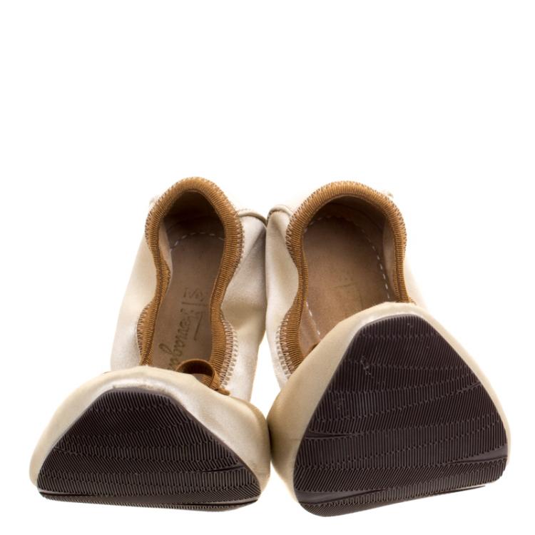 Pre Owned Salvatore Ferragamo Beige Satin My Joy Scrunch Ballet Flats Size 39