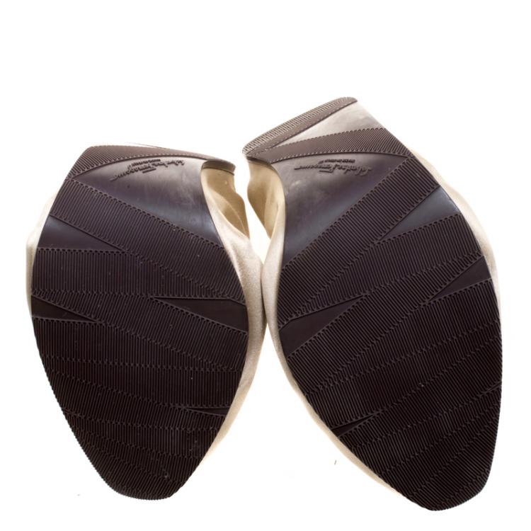 Pre Owned Salvatore Ferragamo Beige Satin My Joy Scrunch Ballet Flats Size 39