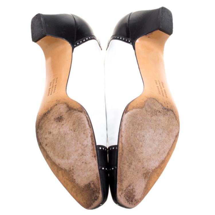 Pre Owned Salvatore Ferragamo Black and White Leather Cap Toe Pumps Size 38