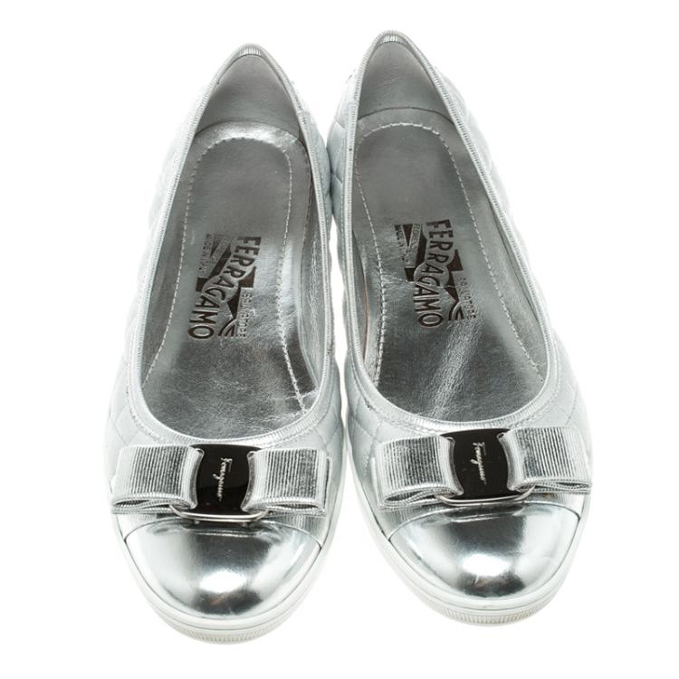 Pre Owned Salvatore Ferragamo Metallic Silver Quilted Leather Rufina Sneaker Ballet Flats Size 37.5