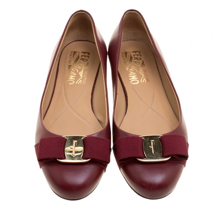 مملوكة مسبقًا Salvatore Ferragamo Burgundy Leather Varina Ballet Flats Size 35