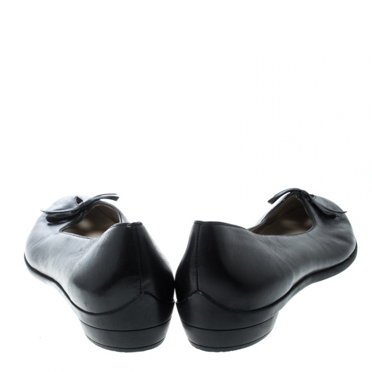 Pre Owned Salvatore Ferragamo Black Leather Cut out Detail Bow Ballet Flats Size 41.5