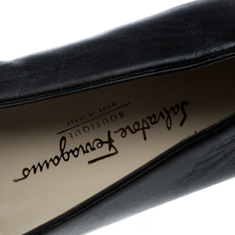Pre Owned Salvatore Ferragamo Black Leather Cut out Detail Bow Ballet Flats Size 41.5
