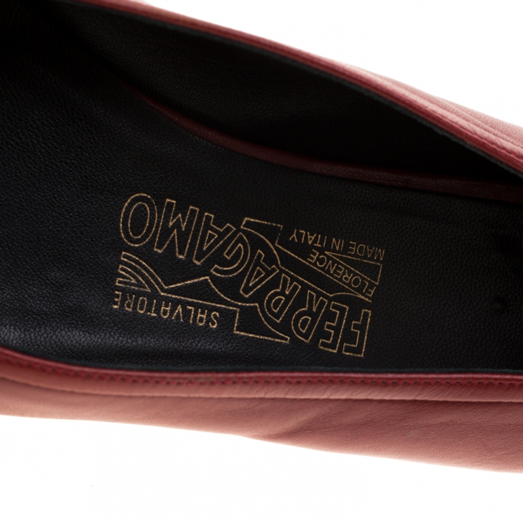 Pre Owned Salvatore Ferragamo Red Pleated Leather Bow Detail Ballet Flats Size 36.5