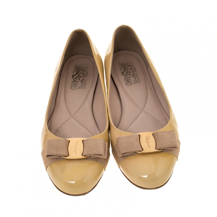 Pre Owned Salvatore Ferragamo Beige Patent Leather Varina Ballet Flats Size 37.5