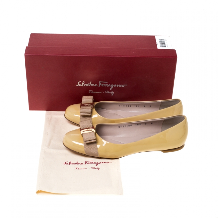 Pre Owned Salvatore Ferragamo Beige Patent Leather Varina Ballet Flats Size 37.5