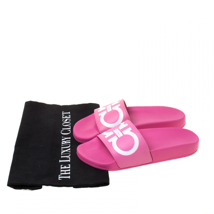 Pre Owned Salvatore Ferragamo Pink Rubber Pool Slides Size 35.5