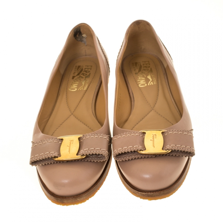 Pre Owned Salvatore Ferragamo Beige Leather Vara Bow Ballet Flats Size 36 
