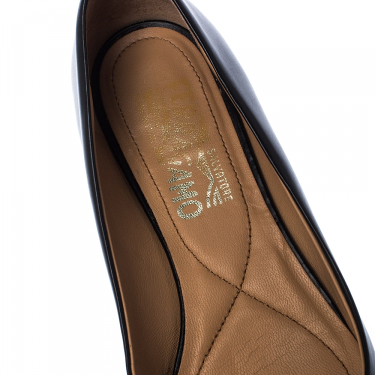 Pre Owned Salvatore Ferragamo Black Leather Vara Bow Ballet Flats Size 35