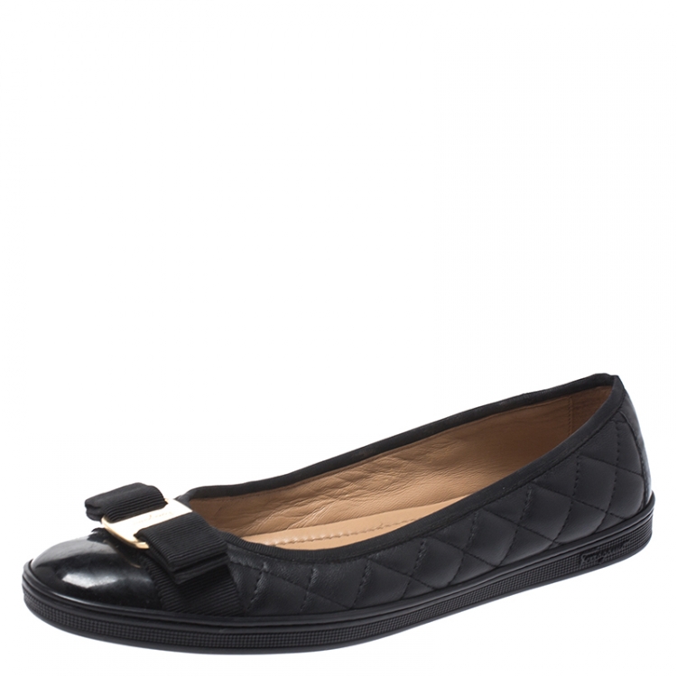 مملوكة مسبقًا Salvatore Ferragamo Black Leather Vara Bow Ballet Flats Size 37
