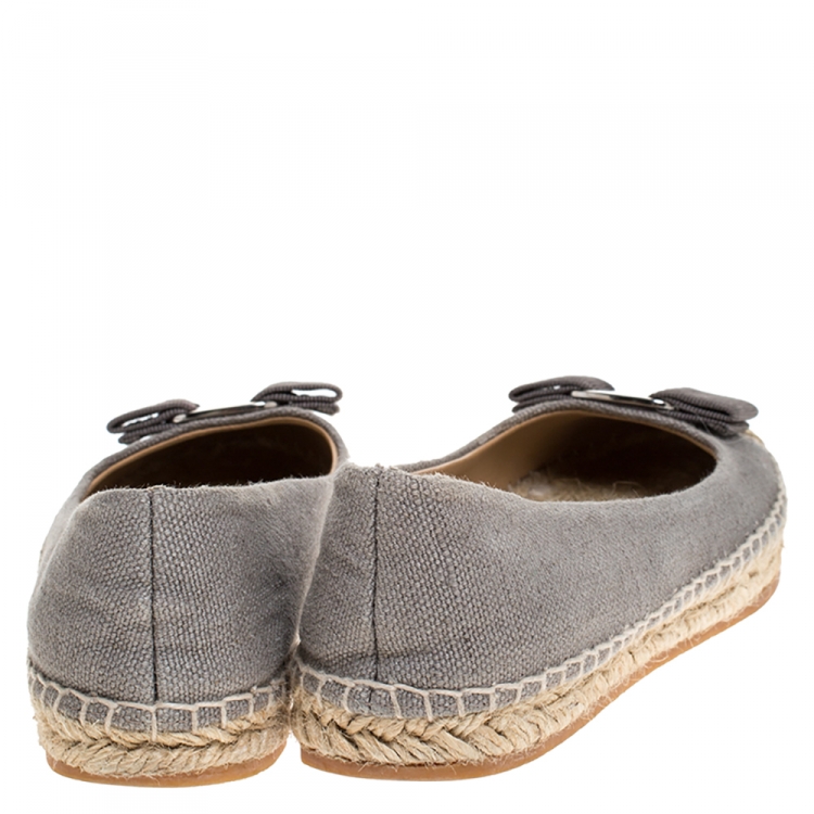Pre Owned Salvatore Ferragamo Grey Canvas Mandy Espadrille Flats Size 37.5