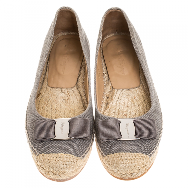 Pre Owned Salvatore Ferragamo Grey Canvas Mandy Espadrille Flats Size 37.5