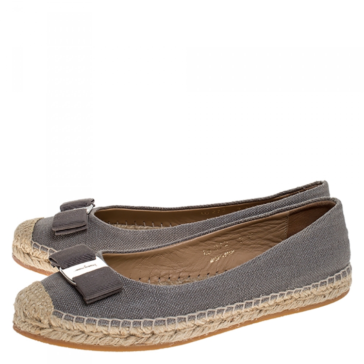 Pre Owned Salvatore Ferragamo Grey Canvas Mandy Espadrille Flats Size 37.5